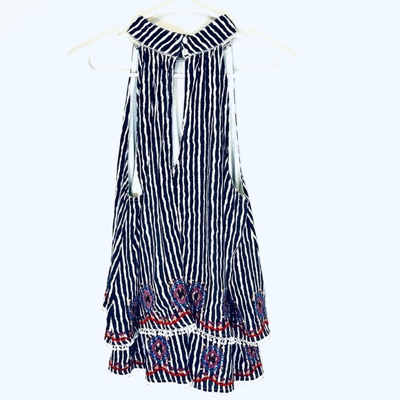 2/$25 Morgan Claire - Layered Sleeveless Top - Picture 6 of 9